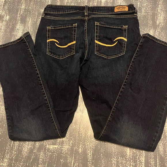 Levi Jeans - Picture 2 of 2